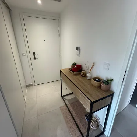 Apartment Superbe 3 Pieces Familiale